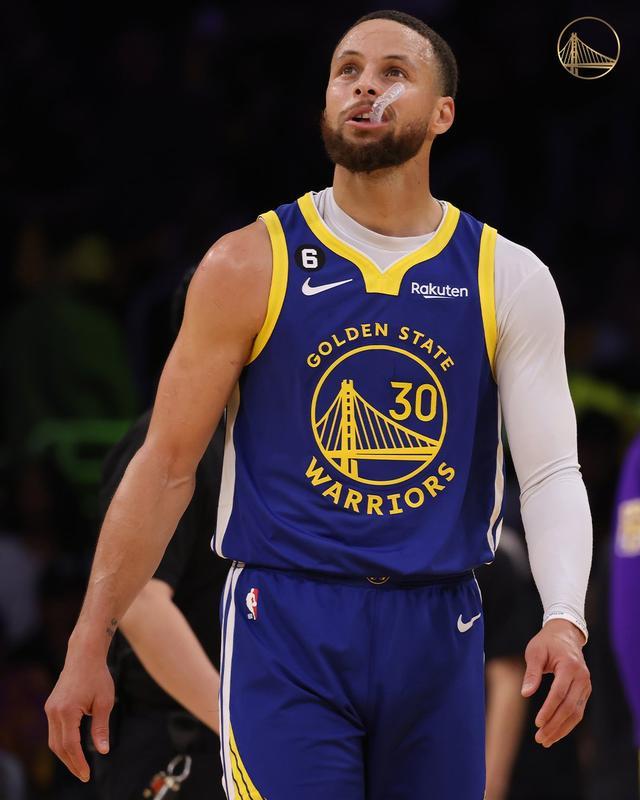 尝试远射 尝试远射