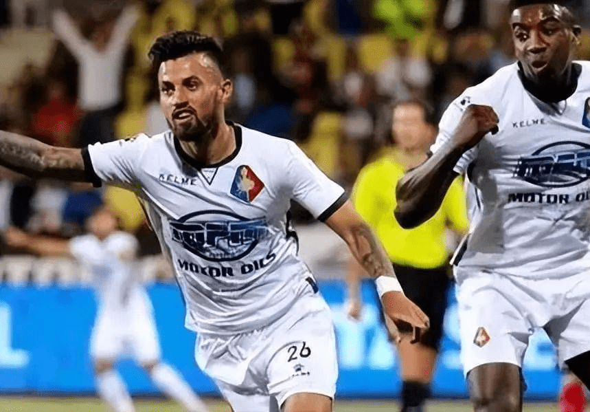 稍有偏颇 稍有偏颇