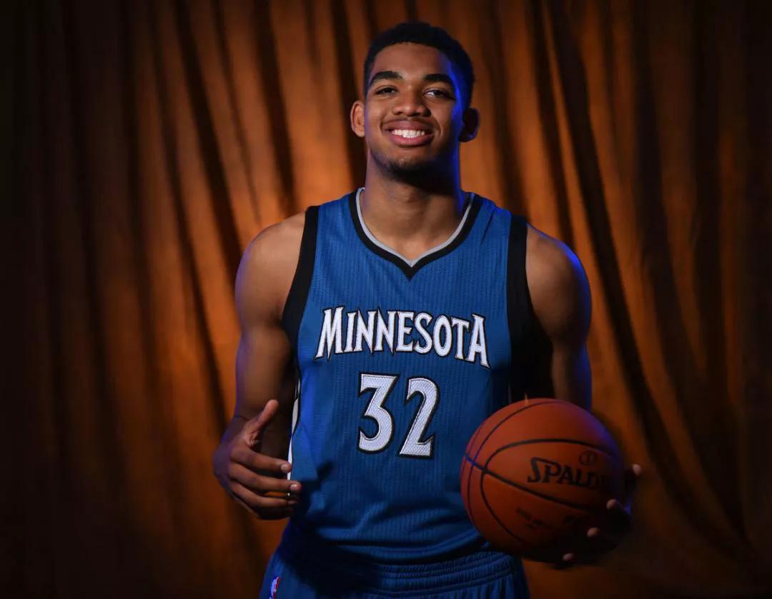 获全场掌声 获全场掌声