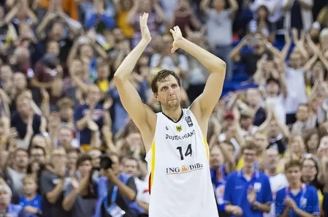 两队不仅展 两队不仅展